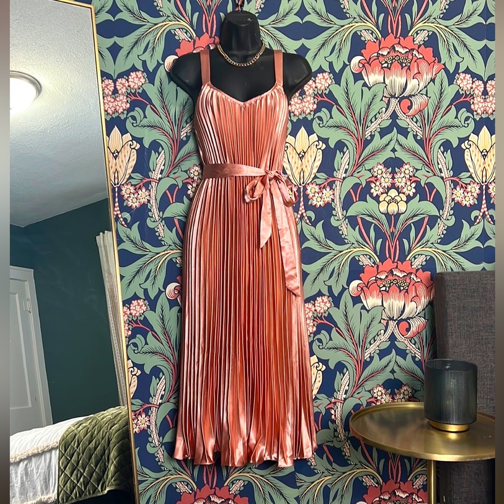 Pink Satan ribbed dress